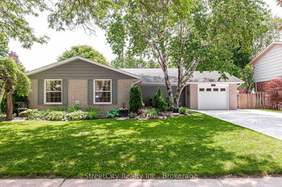 31 Park Lane Dr, Stratford - Stratford