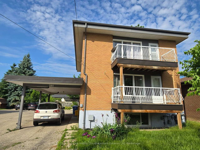 201 Alma Street