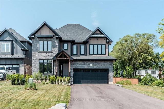 7 BARTLETT Avenue