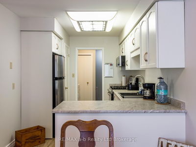 18 Oriole Cres, Woodstock - North image-0-3