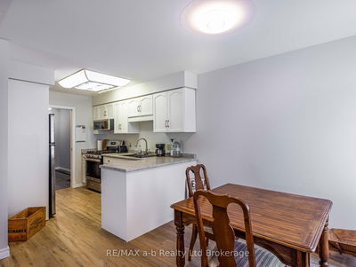 18 Oriole Cres, Woodstock - North image-0-4