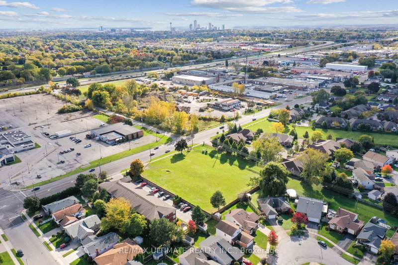 3 - 4257 Montrose Rd, Niagara Falls, L2H 1K1 | Image 3