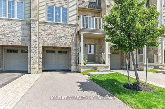 88 Westbank Trail