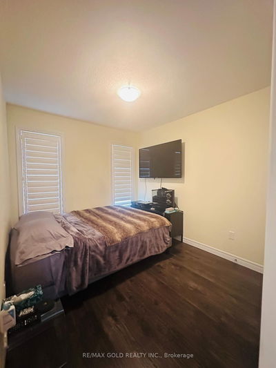 1460 Dunkirk Ave, Woodstock - North image-0-4