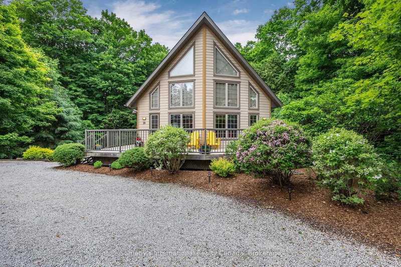 28 Big Tree Circ, Mulmur, L9V 3M3 | Image 3