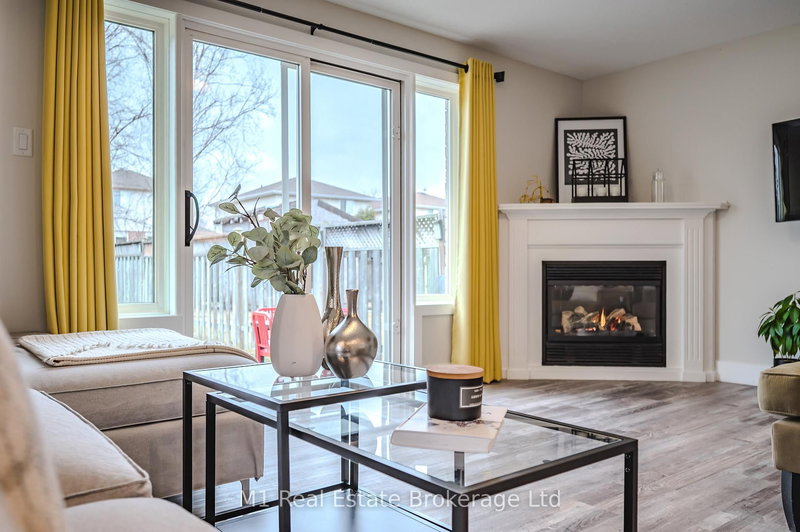 155 Stephanie Dr, Guelph, N1K 1X7 | Image 3