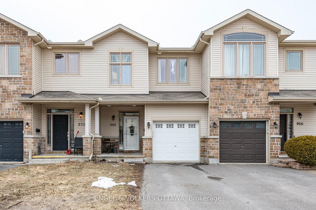968 Linaria Walk