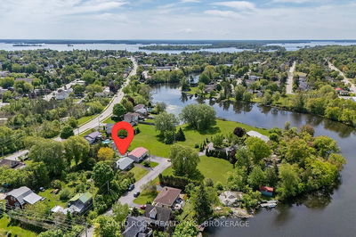 565 Queen St, Gananoque - Gananoque image-0-2