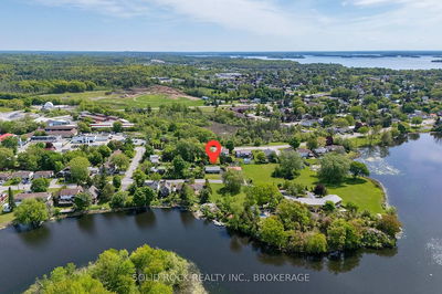 565 Queen St, Gananoque - Gananoque image-0-3