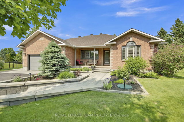 8 Richland Drive