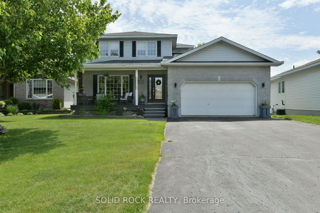 3 River Ridge Crescent