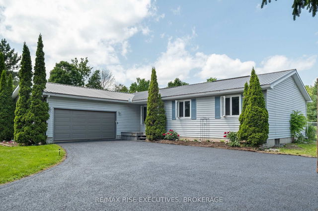 3810 Maple Crest Court