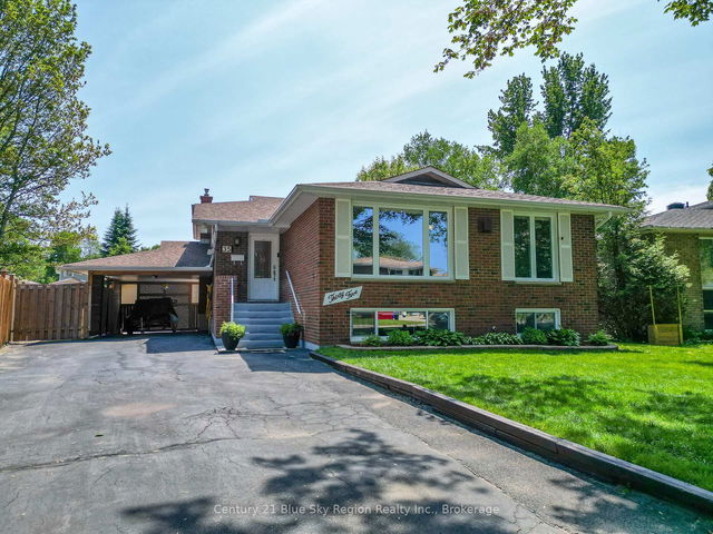 35 Kodiak Crescent