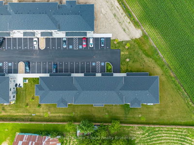 Unit 14 — 3202 VIVIAN LINE 37 Line, Stratford - Stratford image-0-4