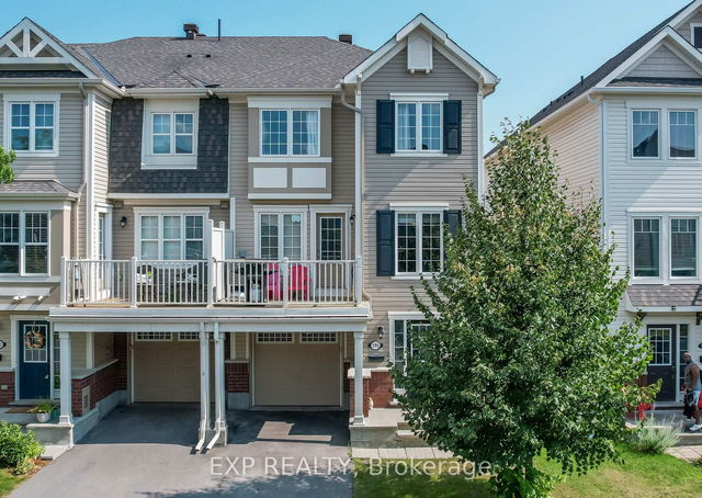 595 FOXLIGHT Circle