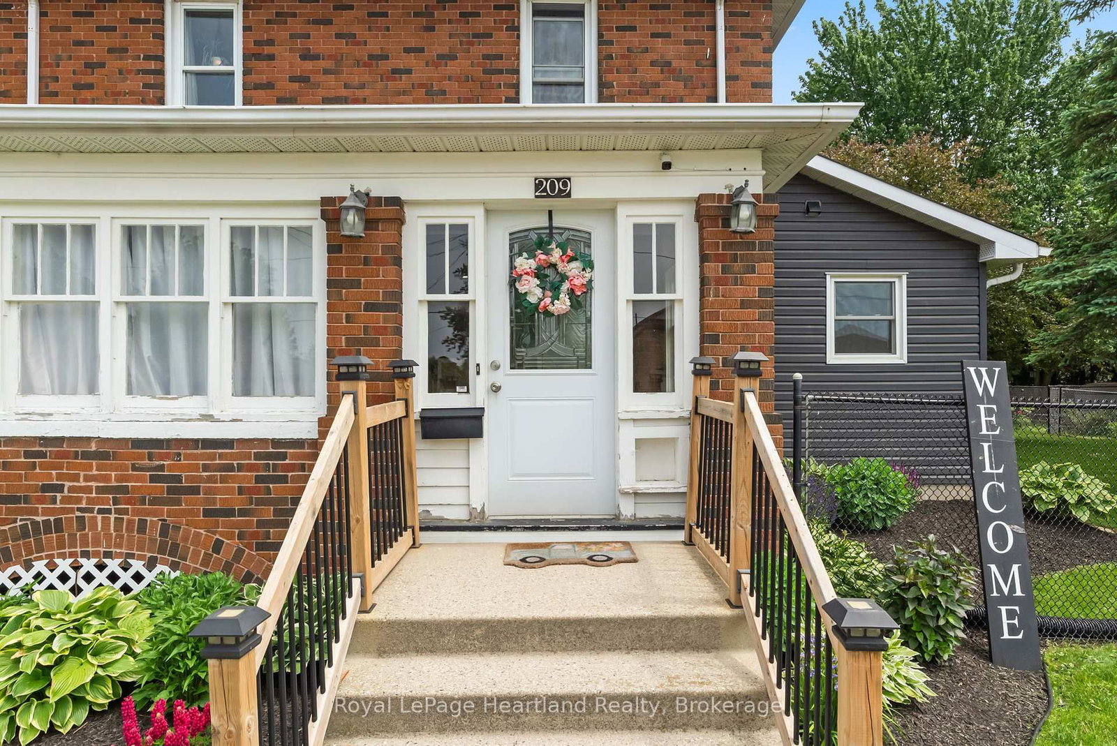 Listing Image 8