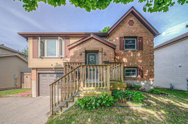 735 Elgin Street N