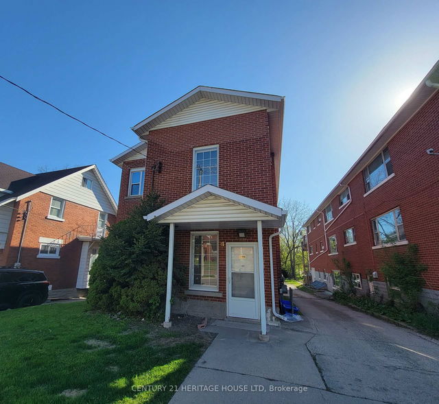 3 - 11 Strange Street