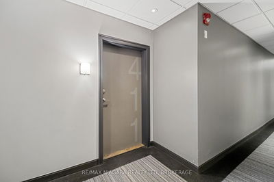 Unit 411 — 520 North Service Rd, Grimsby - Grimsby Beach image-0-1