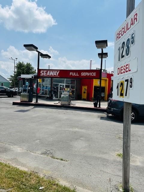 3064 Pitt St W, Cornwall, K6H 1B1 | Image 2