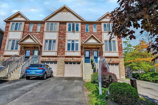 16 Hemlock Way