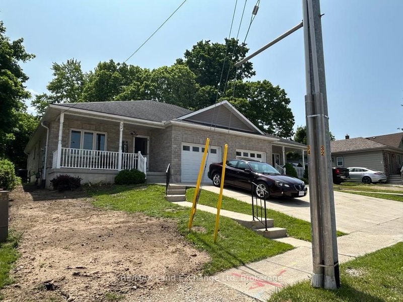 32 Victoria St W, North Huron, N0G 2W0 | Image 2