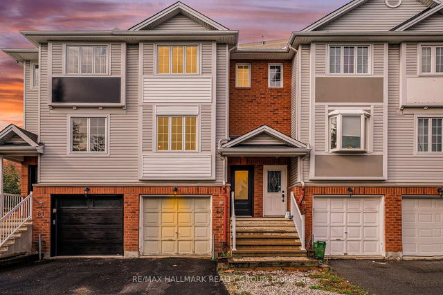 63 MANHATTAN Crescent
