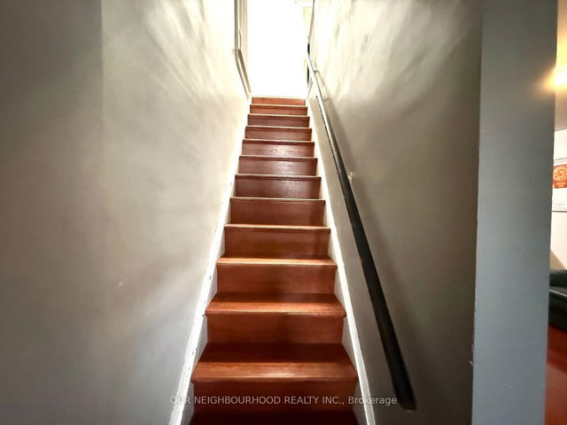 11 Cluny Avenue