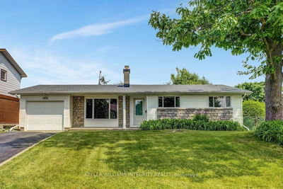 1895 Greenacre Cres, Ottawa - Beacon Hill South