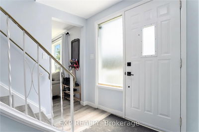 Unit D — 1520 Beaverpond Dr, Ottawa - Pineview image-0-1
