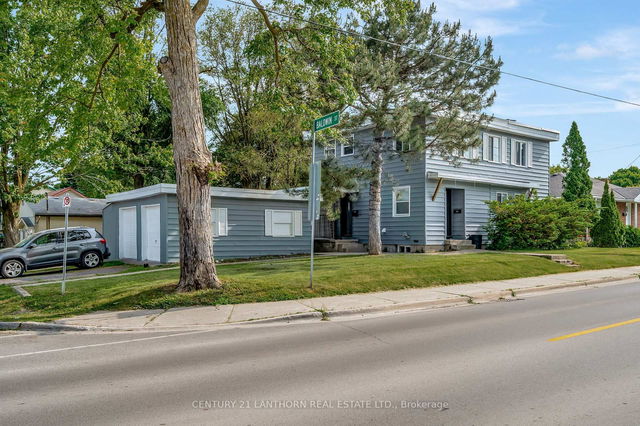 89 College Street E