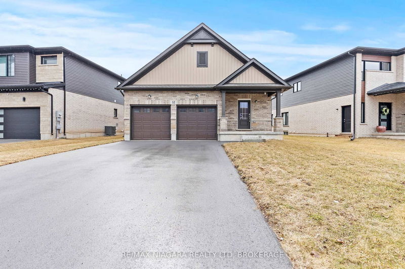 52 Bur Oak Dr, Thorold - Confederation Heights image-0-0