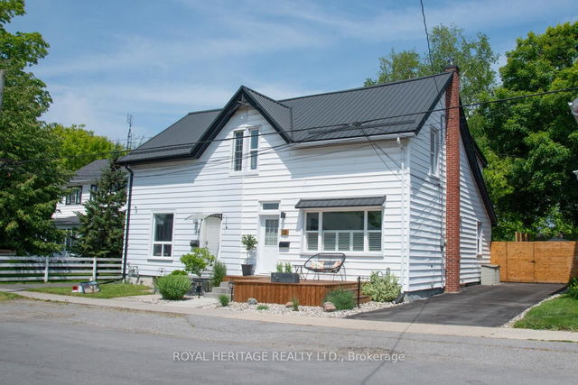 12 Spencer Street W