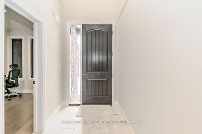 522 Masters Dr, Woodstock - North image-0-3