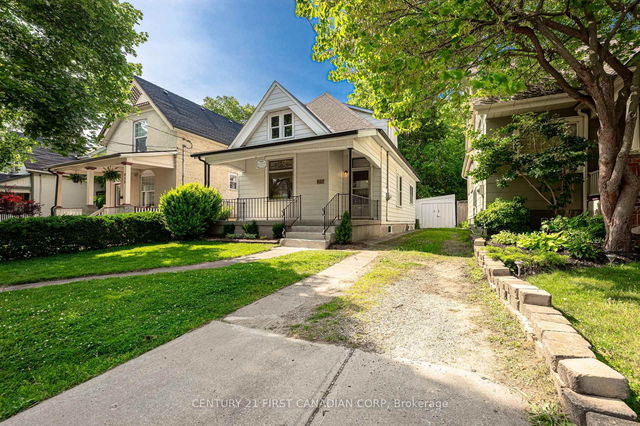 852 Princess Avenue