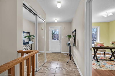Unit 35 — 54 Garden Ave, Brantford -  image-0-3