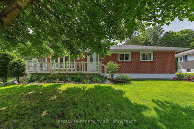 713 Centre St, Kingston - South of Taylor-Kidd Blvd image-0-2