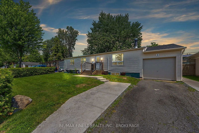 35 Clairton Pl, Loyalist - Amherstview image-0-0