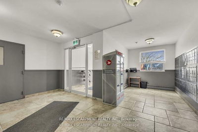 Unit 512 — 793 Colborne St, Brantford -  image-0-4