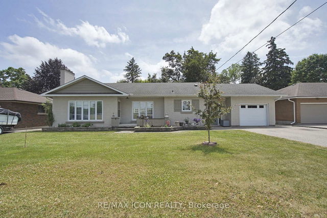 103 Brock Street E