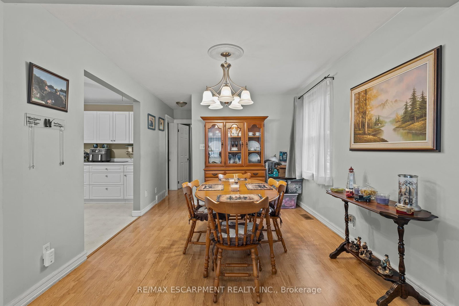 Detached House sold at 4 Carman Street, Norwich, Ontario, N0J 1P0 - Norwich Town - MLS: X12229515