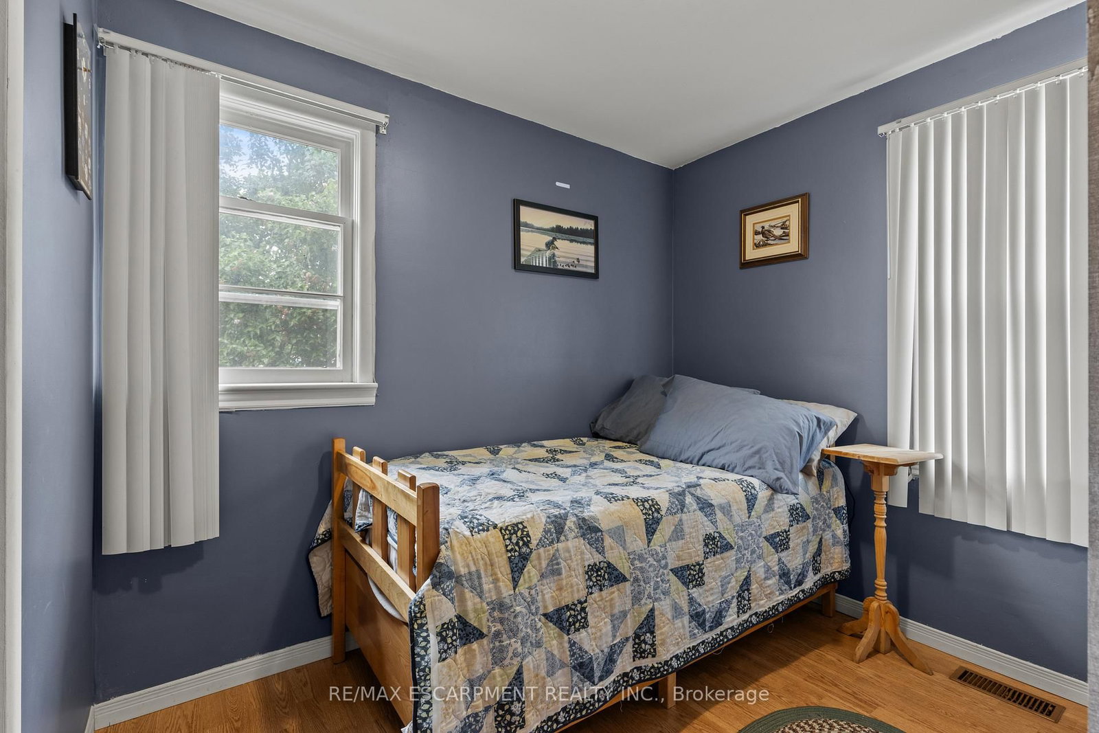 Detached House sold at 4 Carman Street, Norwich, Ontario, N0J 1P0 - Norwich Town - MLS: X12229515