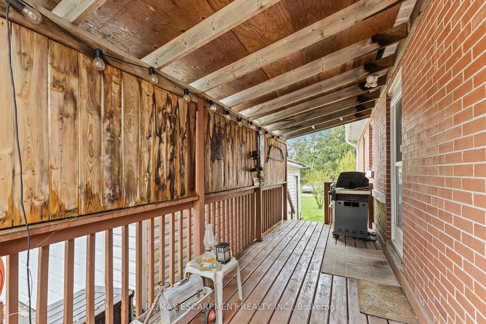 Detached House sold at 4 Carman Street, Norwich, Ontario, N0J 1P0 - Norwich Town - MLS: X12229515