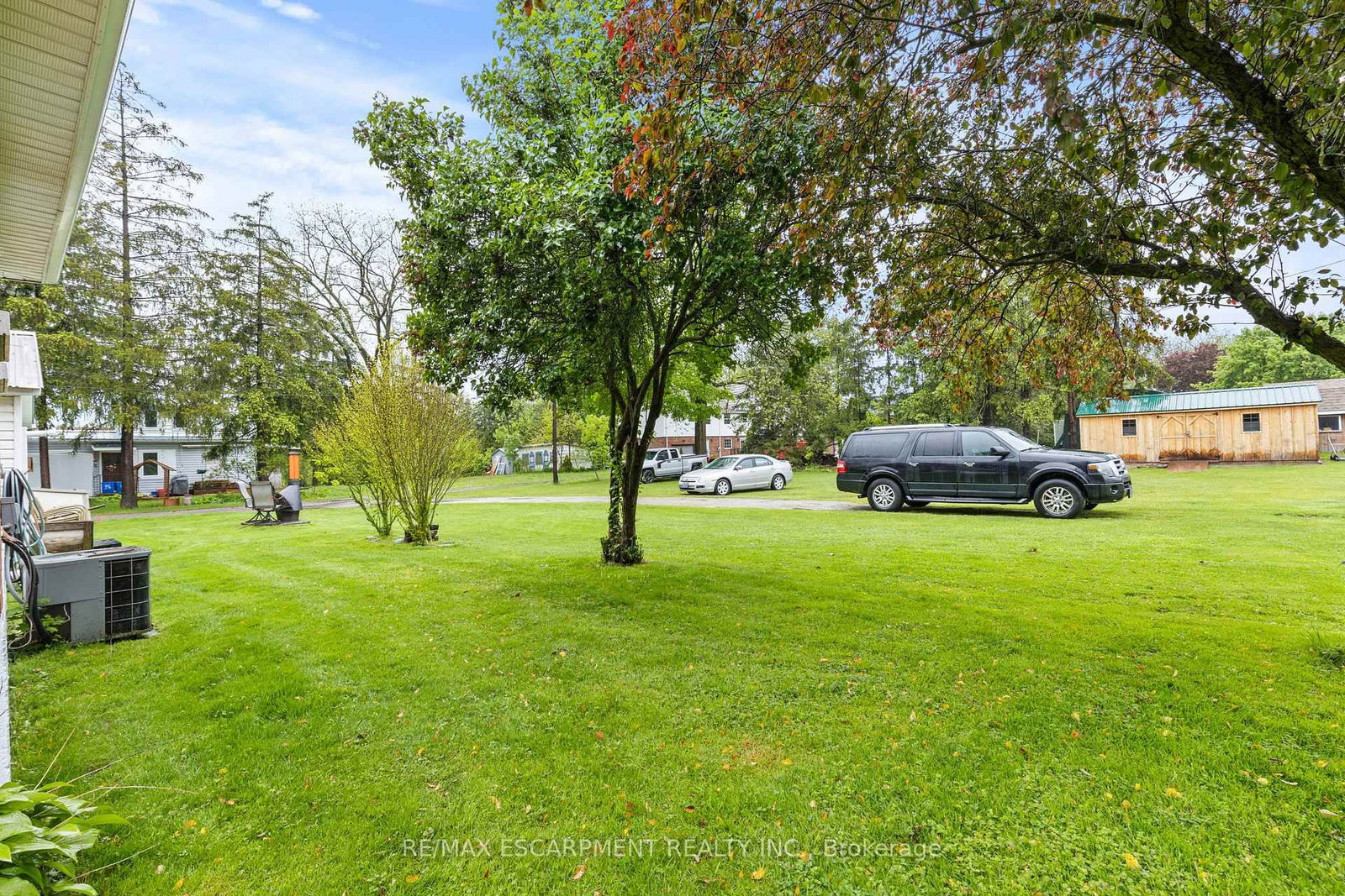 Detached House sold at 4 Carman Street, Norwich, Ontario, N0J 1P0 - Norwich Town - MLS: X12229515