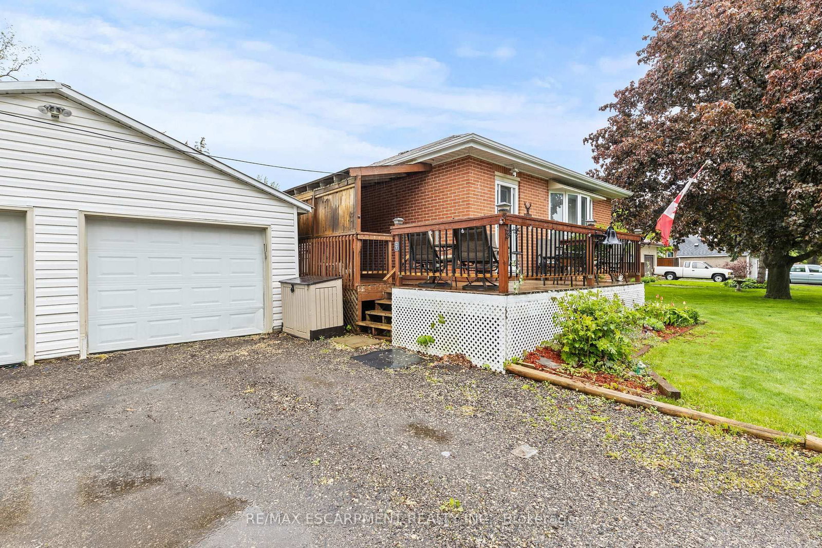 Detached House sold at 4 Carman Street, Norwich, Ontario, N0J 1P0 - Norwich Town - MLS: X12229515