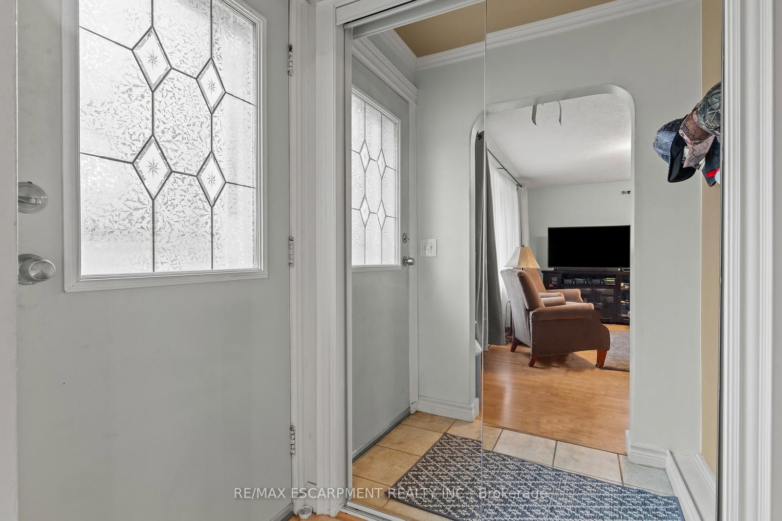 Detached House sold at 4 Carman Street, Norwich, Ontario, N0J 1P0 - Norwich Town - MLS: X12229515