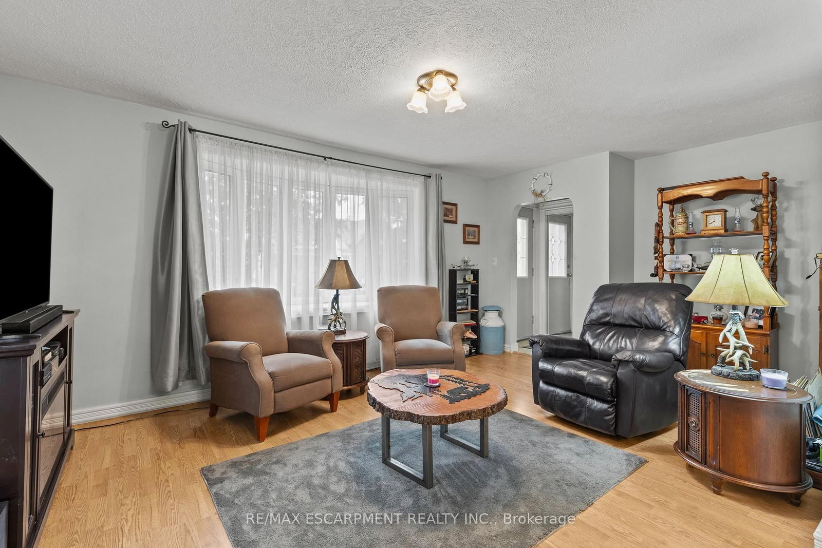 Detached House sold at 4 Carman Street, Norwich, Ontario, N0J 1P0 - Norwich Town - MLS: X12229515