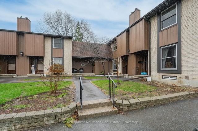 #44 - 215 Glamis Road