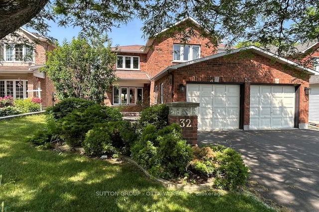 32 Cellini Court W