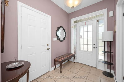 11 Sidare Crt, Grimsby - Grimsby Beach image-0-4
